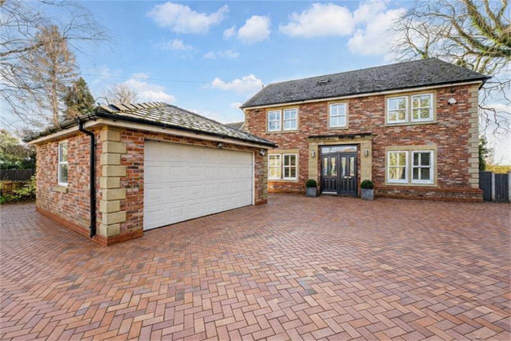 Main image of property: Higher Lane, Lymm