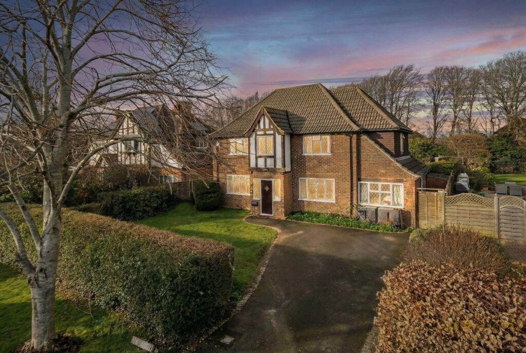 Main image of property: Hurst Road, East Preston, BN16