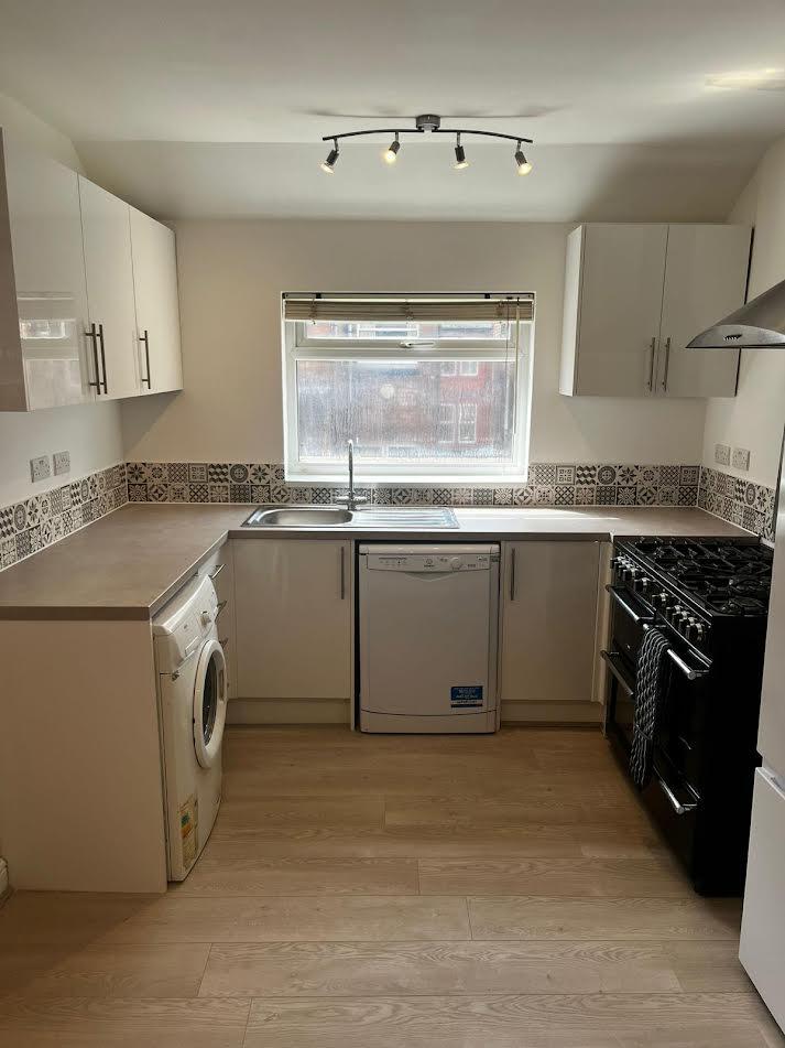 House in Nottingham - View 5