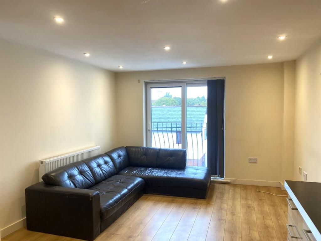 Apartment in Portsmouth - View 2