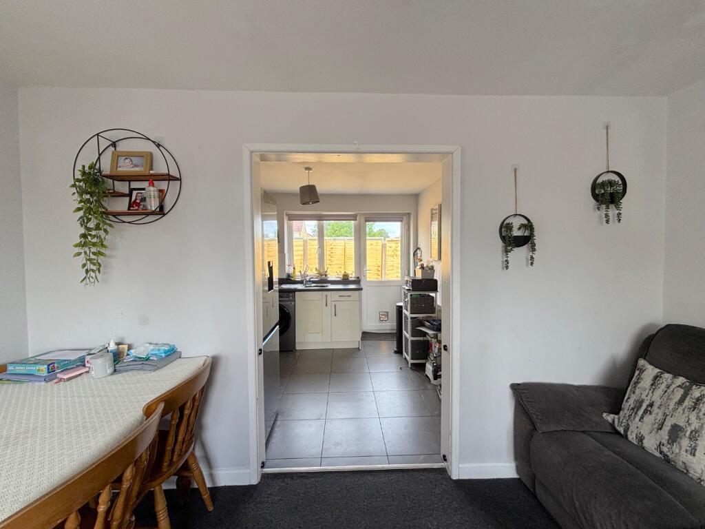 Sawthum Place, Glebelands, Westfield - View 3