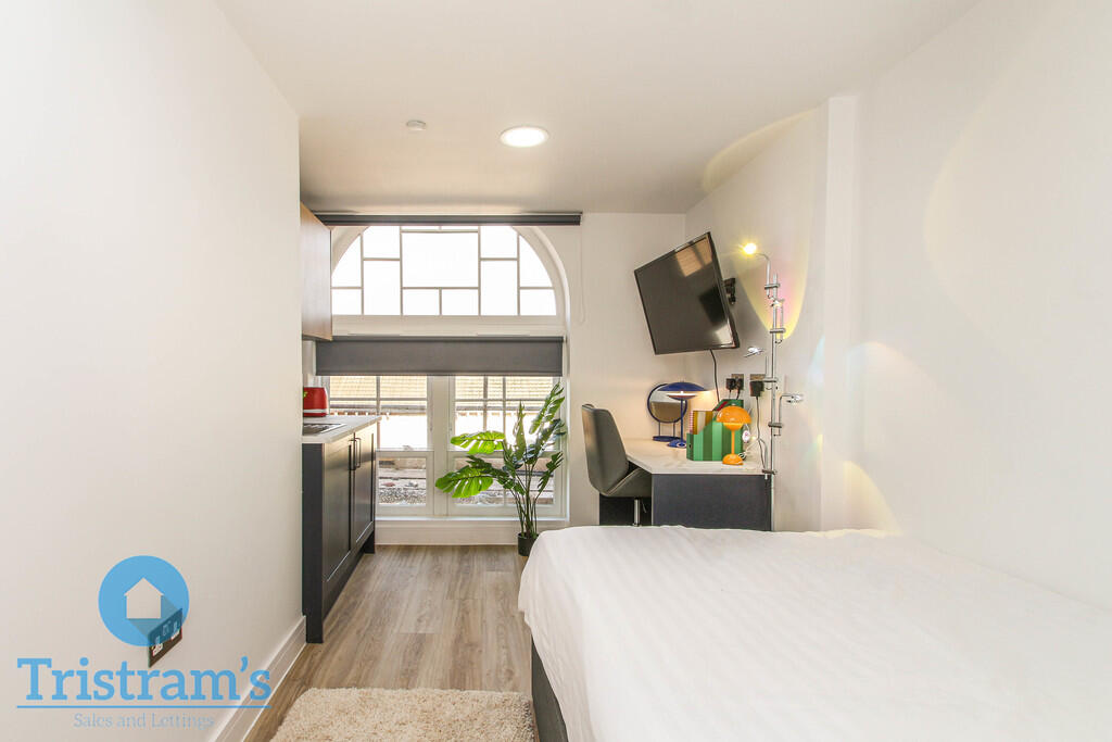 Studio flat for rent