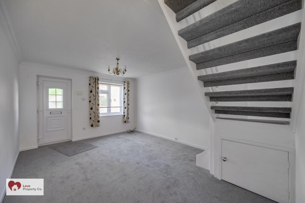 Slateley Crescent, Monkspath, Solihull, B90 4XW photo 3