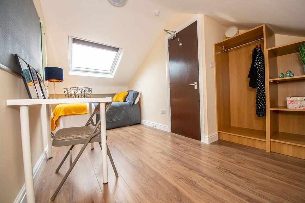 House in Liverpool - More