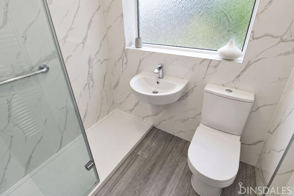 House in Bradford, Birks, Scholemoor - View 4