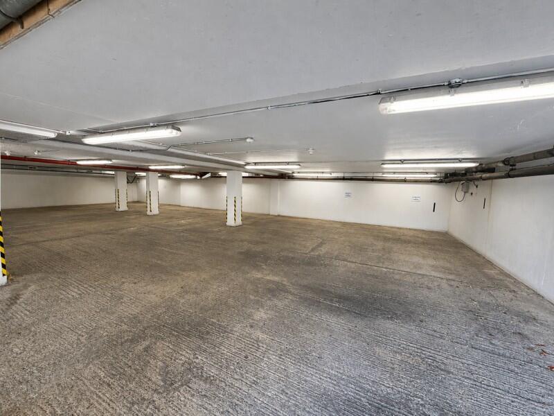 Apartment in Slough - More