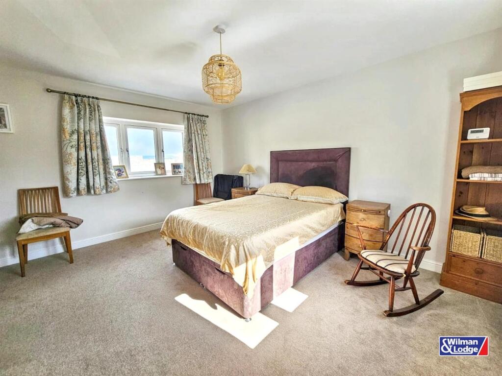 Additional image 7 of Brow Top Close, Glusburn