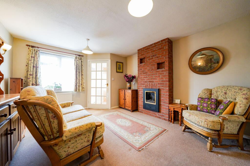 De Montfort Court, Anstey, Leicester, Leicestershire photo 2