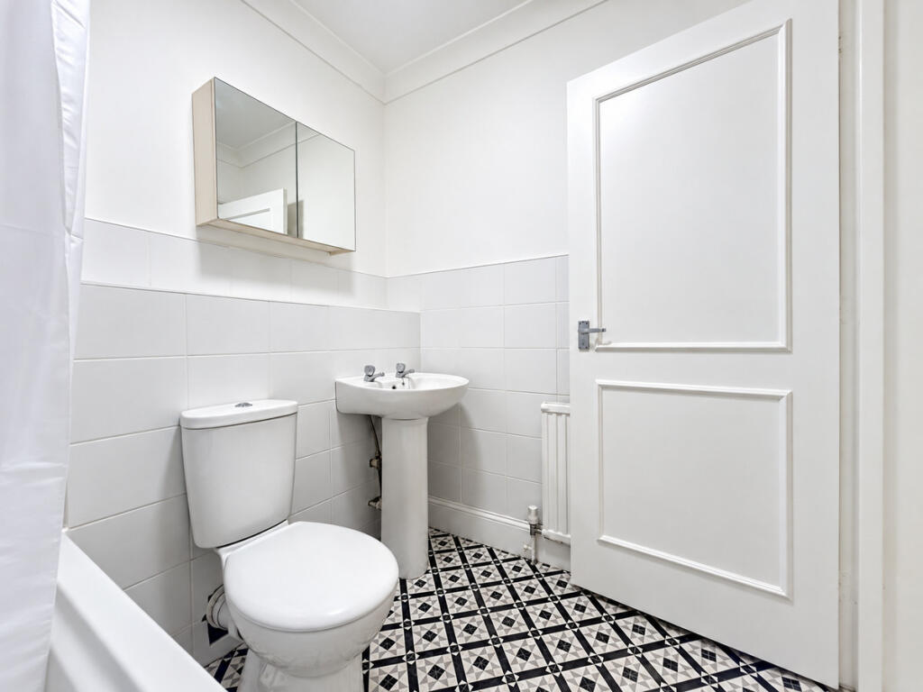 Apartment in Brighton, Brunswick - View 3