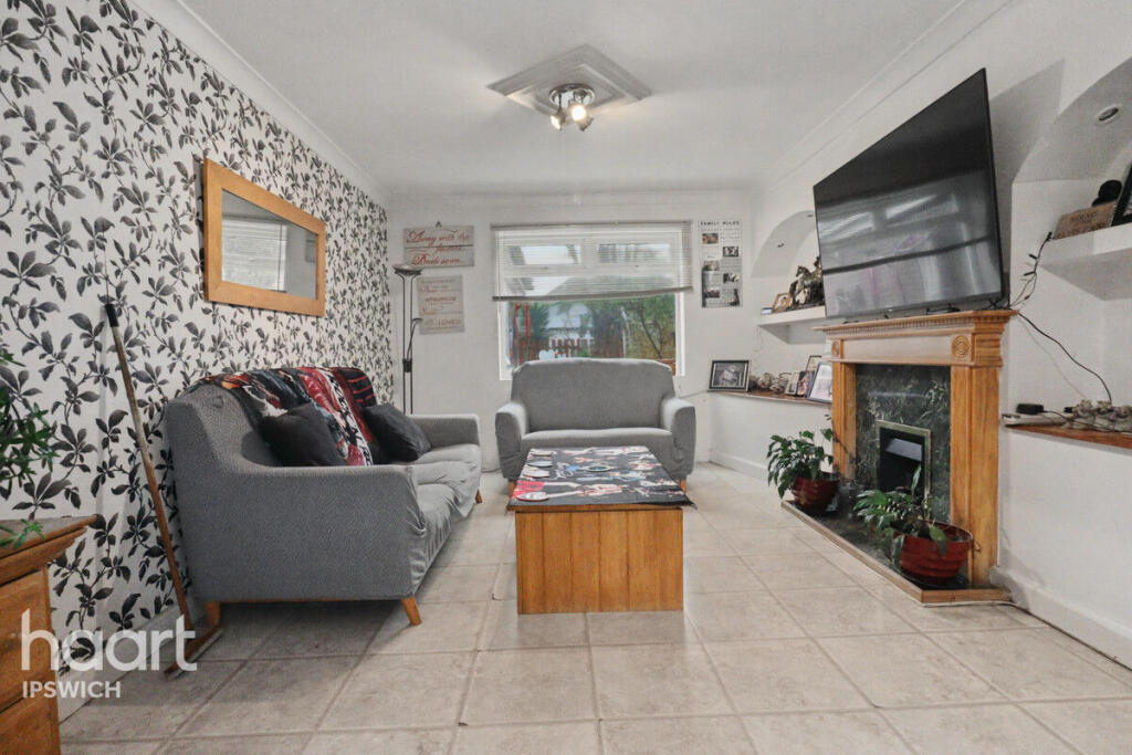 Shackleton Road, Ipswich photo 4