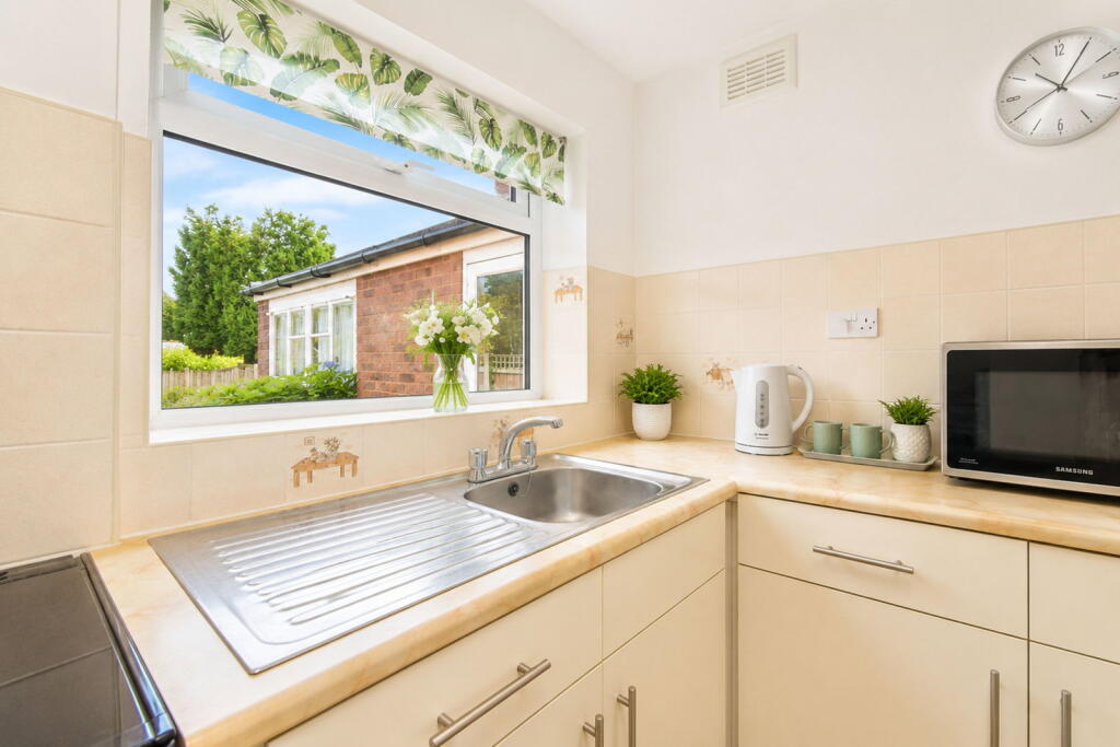 House in Dudley, Hawbush - View 2