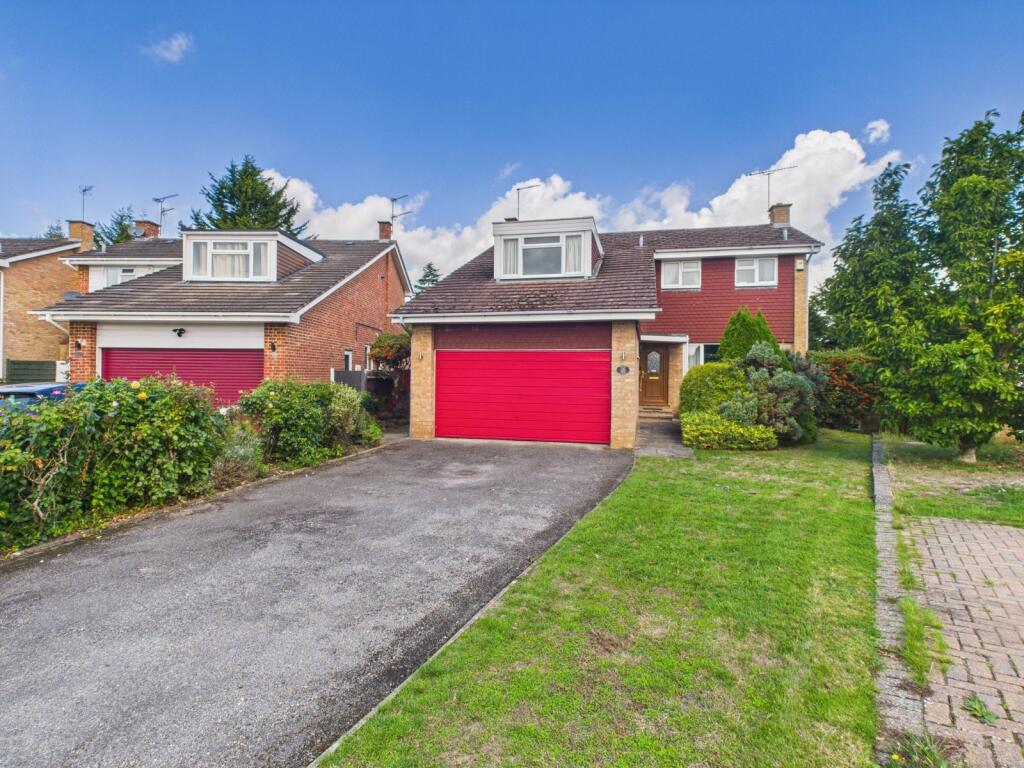 4-bed detached on Beaulieu Close, Datchet, Berkshire, SL3, £775,000