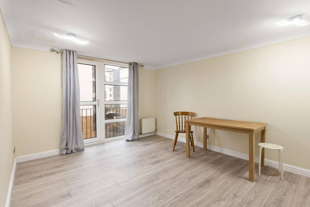 9/7 Tower Place, The Shore, Edinburgh, EH6 7BZ photo 3