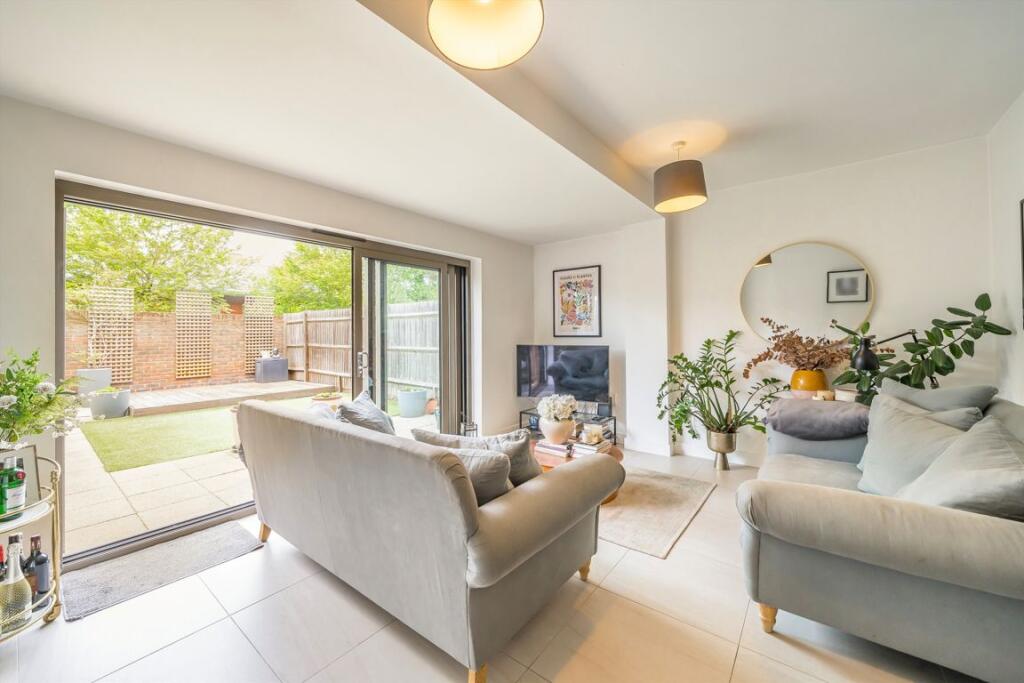 John Hunter Avenue, Tooting - View 4