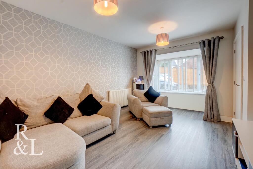House in South Derbyshire, Coton Park - View 4