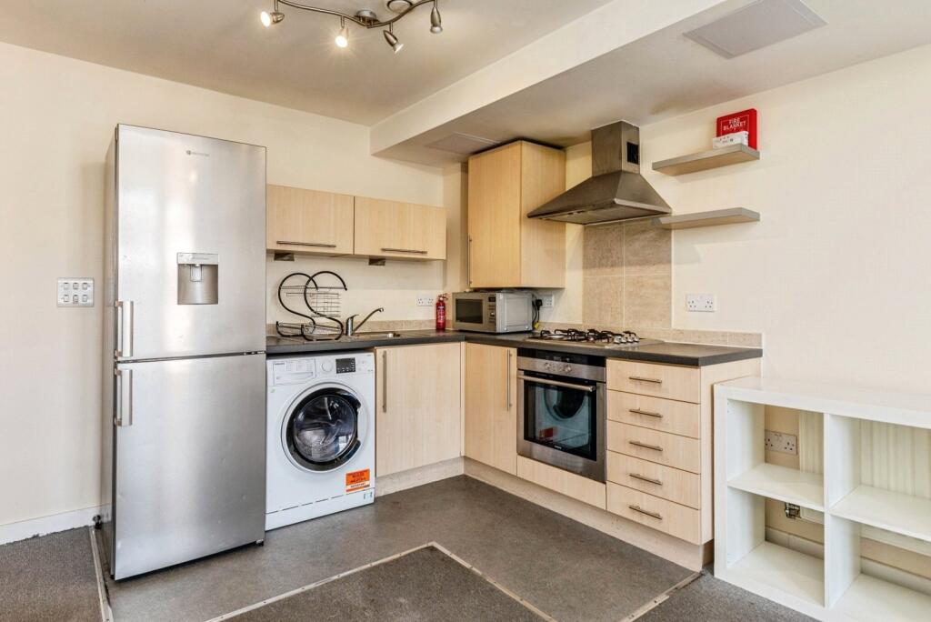 Cathedral Walk, BRISTOL, BS1 - View 4