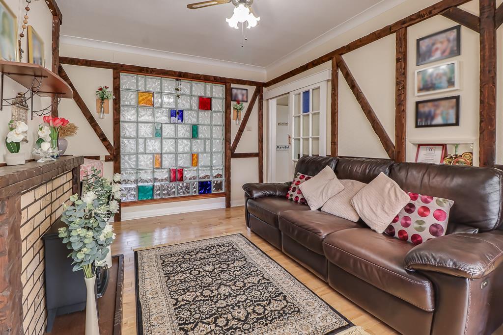 House in Southend-on-Sea - View 4