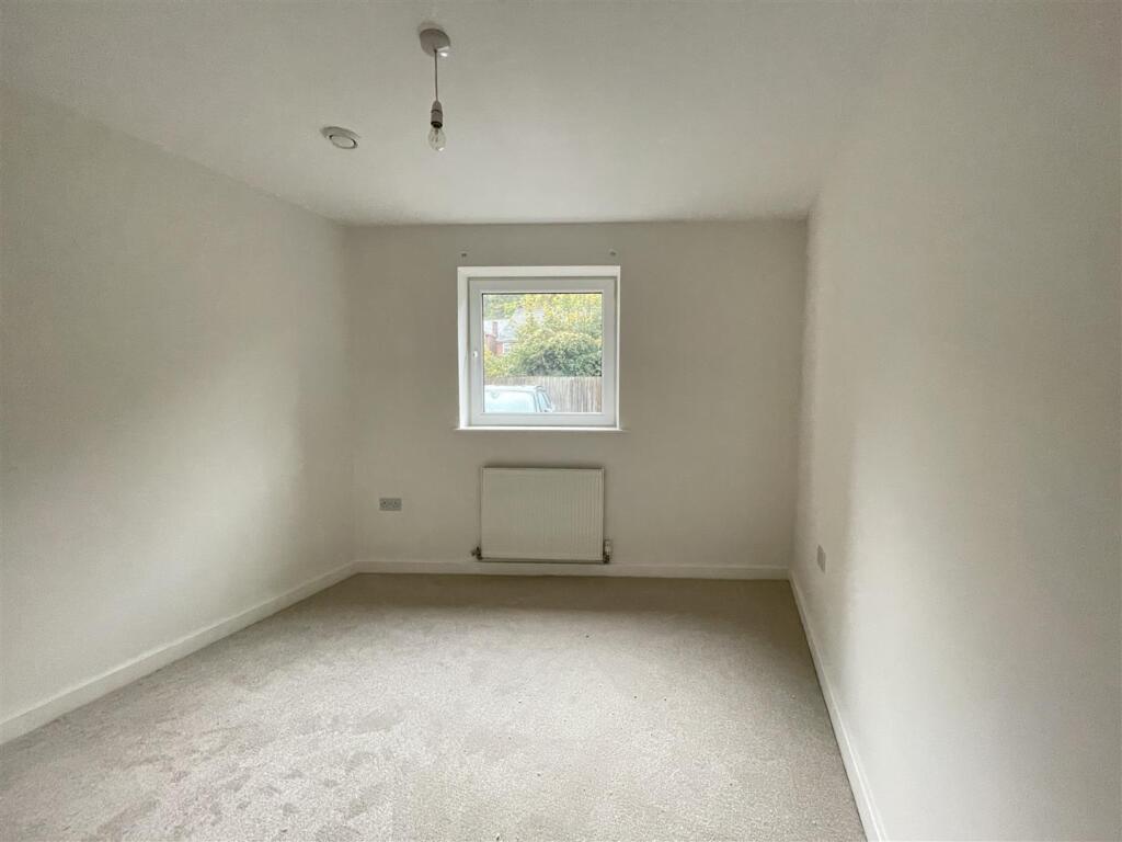Apartment in Peterborough - More
