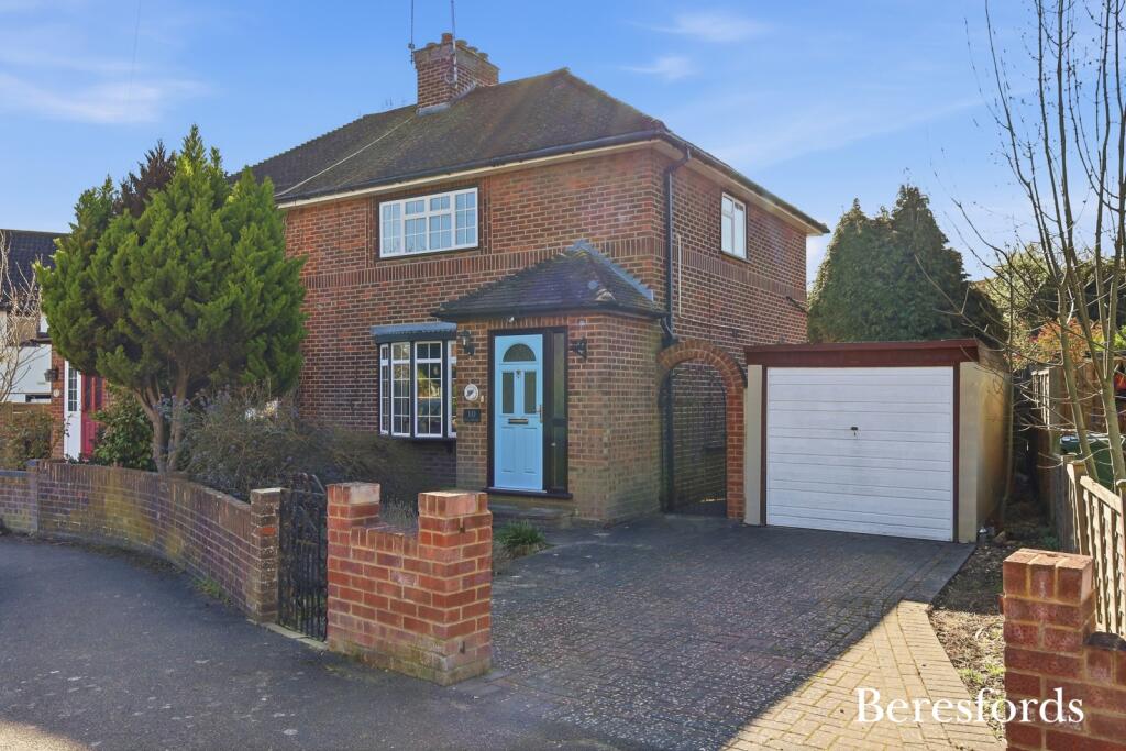 Main image of property: The Meads, Ingatestone, CM4