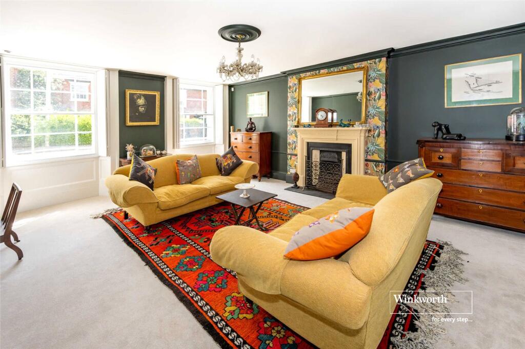Salisbury Road, Winkton, Christchurch, Dorset, BH23 photo 4