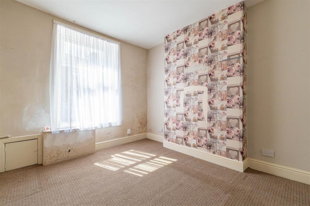 House in Blackburn - View 5