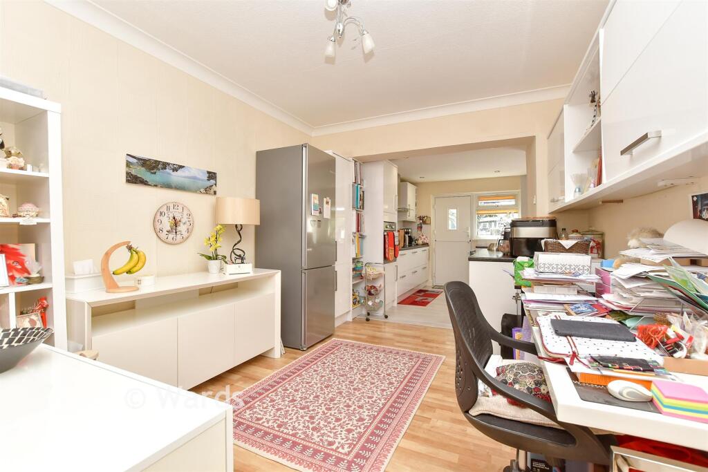 House in Strood, Salters Cross - View 5