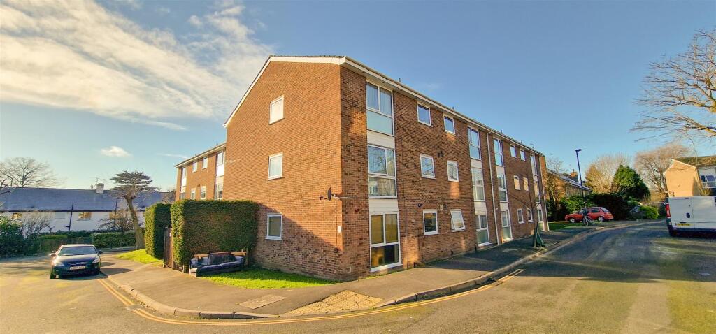 Main image of property: Oakley Close, Isleworth, TW7