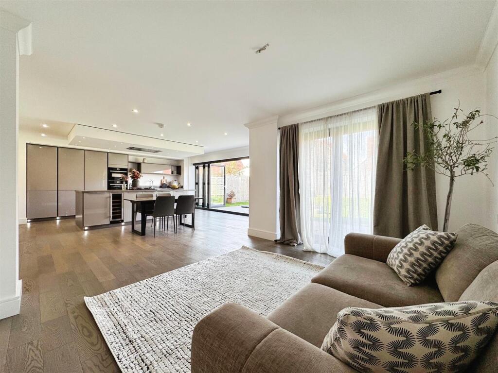 House in Retford, Hallcroft - View 5