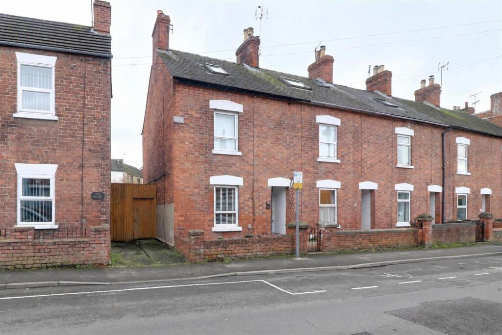 Main image of property: Regent Street, Stonehouse