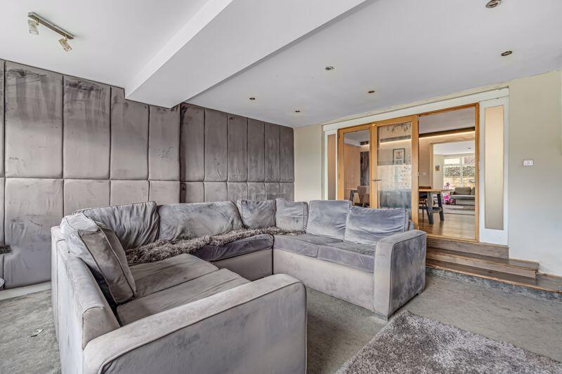 Additional image 3 of Agincourt Drive, Bingley