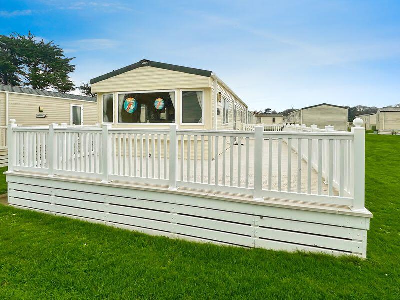 House in Highcliffe-on-Sea, Highcliffe and Walkford - View 3