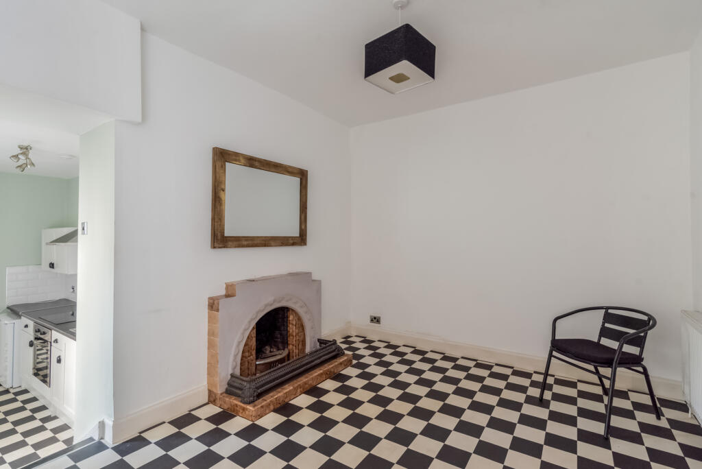 Apartment in Perth - More