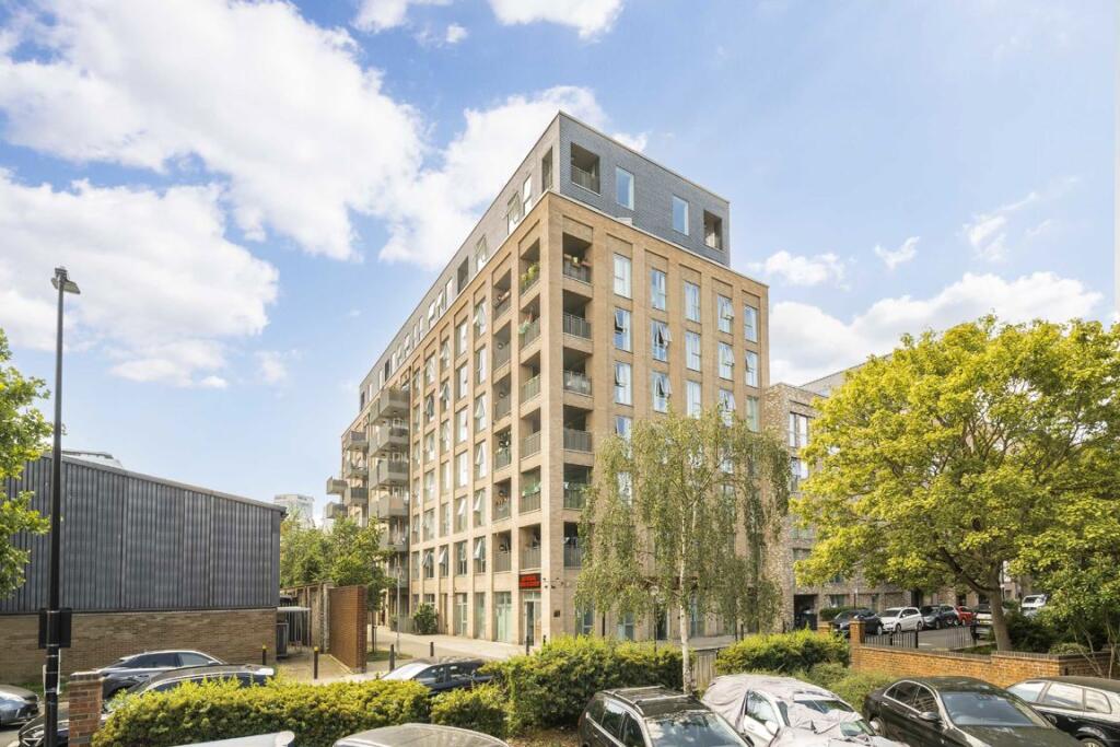Main image of property: Thomas Road, Canary Wharf