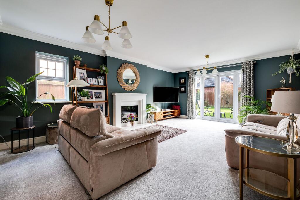 10, Crawford Close, Saighton, CH3 photo 3