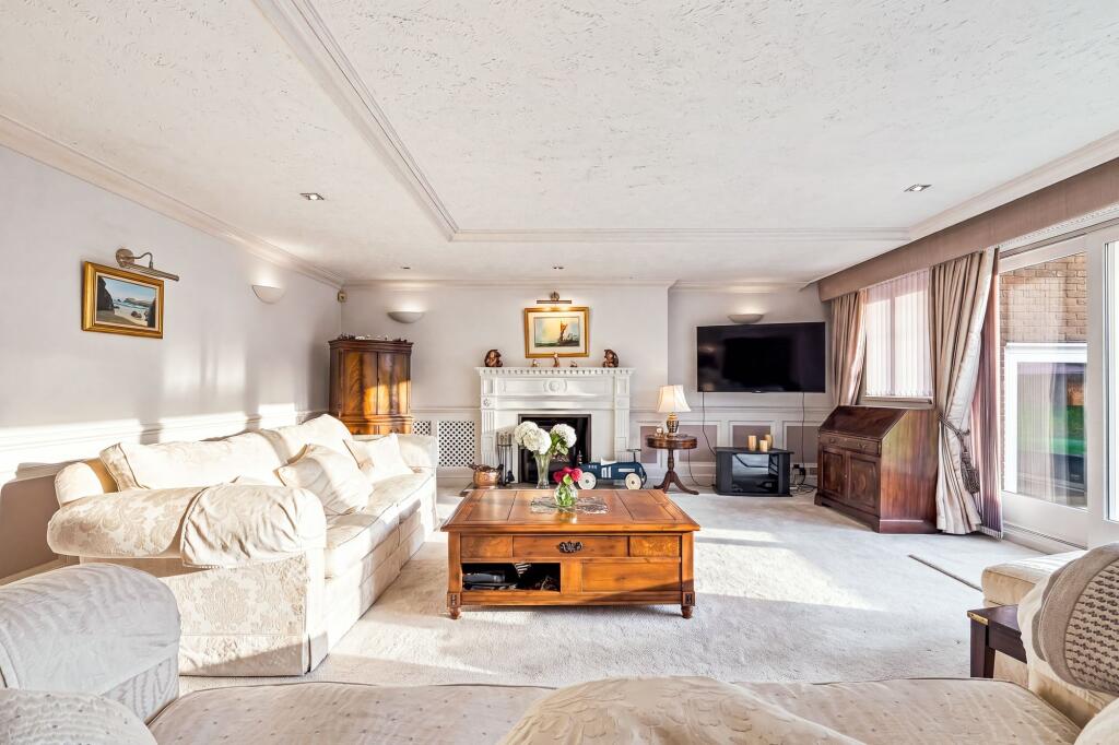 House in Breckland, Attleborough - More