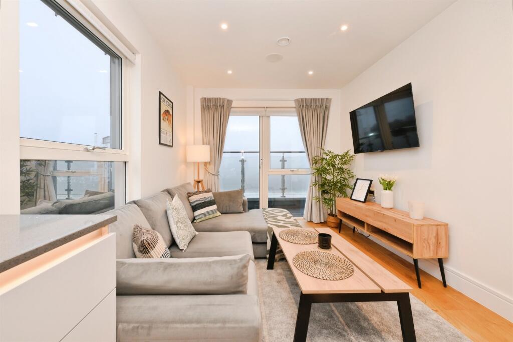 Additional image 3 of Broadwater Road, WELWYN GARDEN CITY