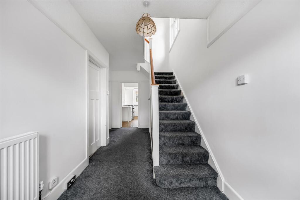 Ashmore Crescent, Poole photo 2