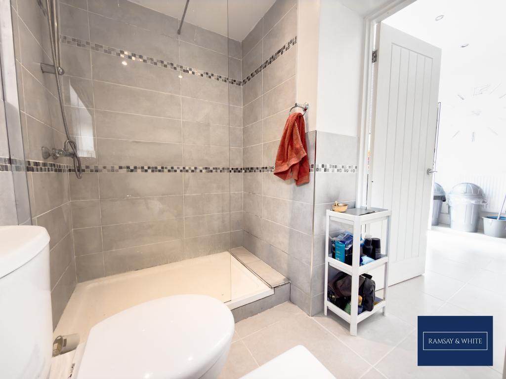 House in Aberdare, Gadlys - View 5