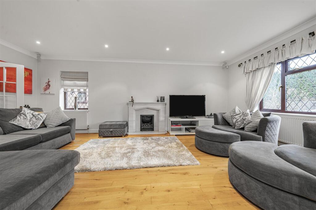 Additional image 4 of Hampstead Close, Bricket Wood, St. Albans