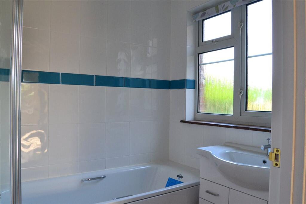 Burgess Farm Cottages, Woodlands St. Mary, Hungerford, Berkshire, RG17 - More