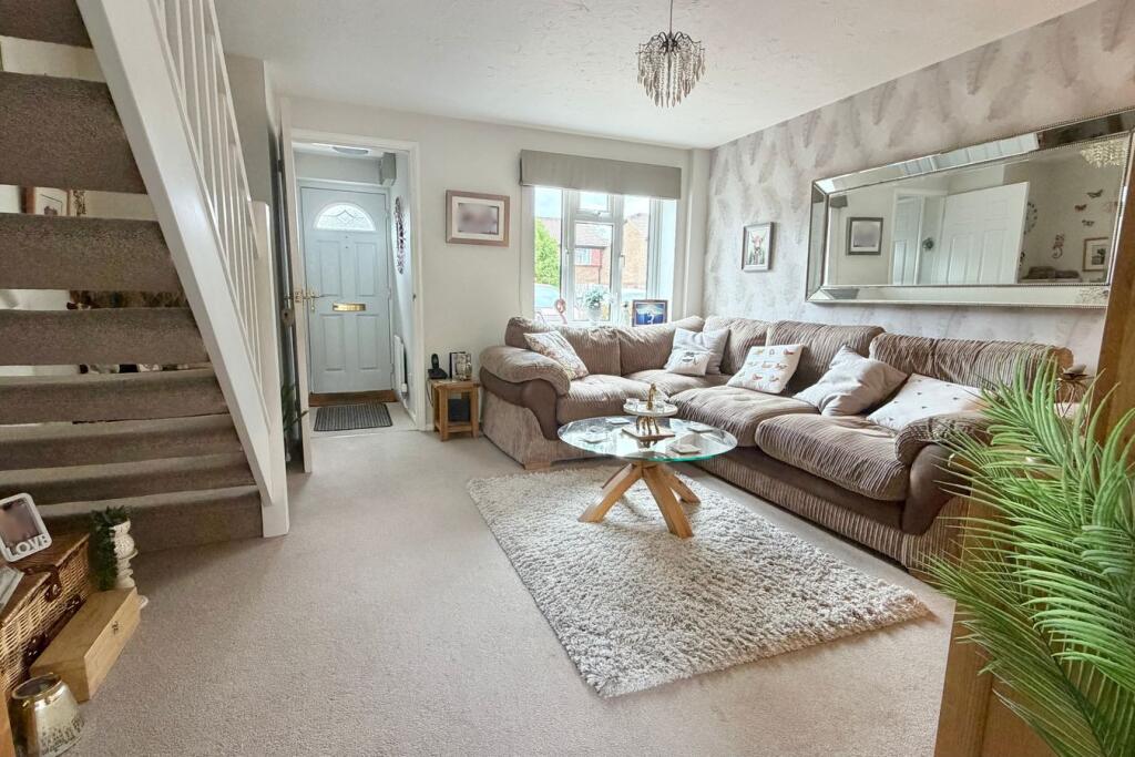 House in Surrey Heath, Surrey - View 3
