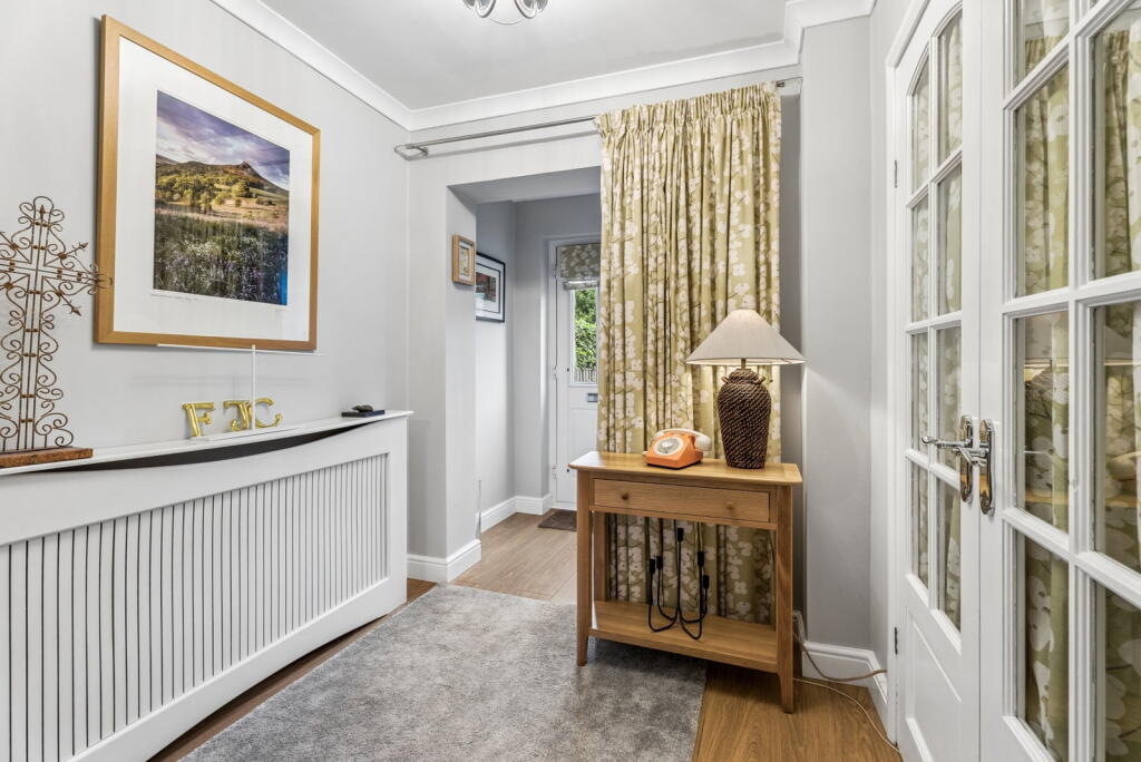 House in Hemel Hempstead - More