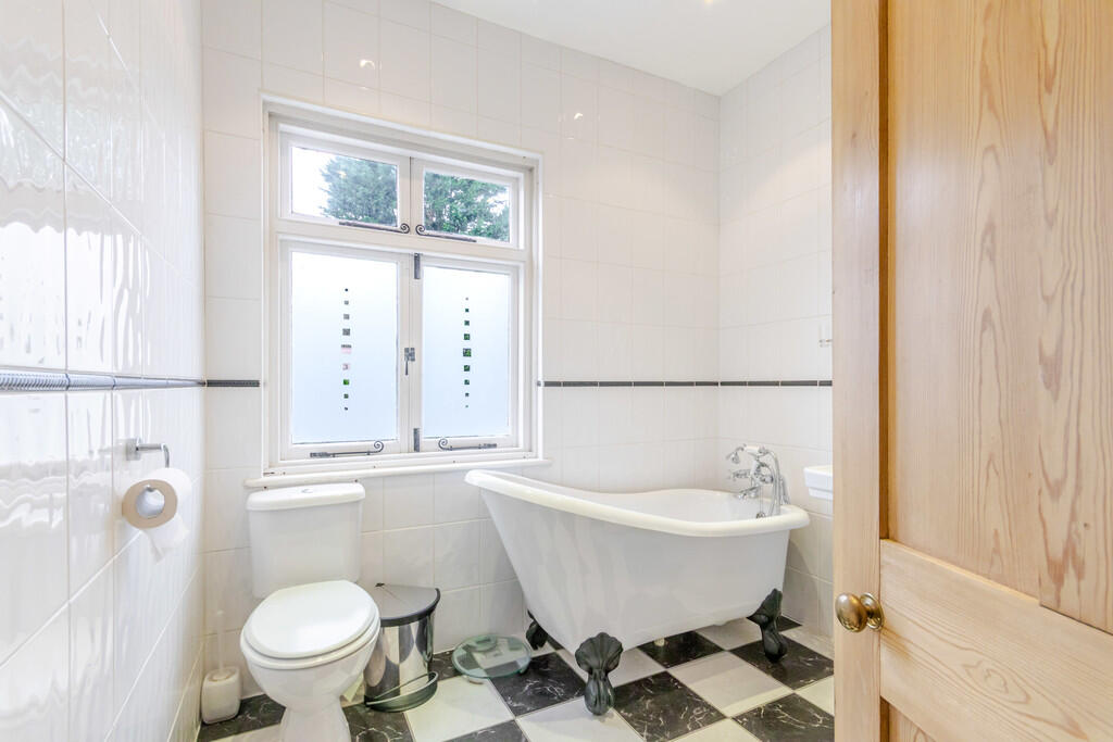 Additional image 19 of Railway Cottages, Station Road