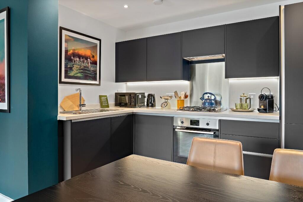 Apartment in High Wycombe, Daws Hill - View 4