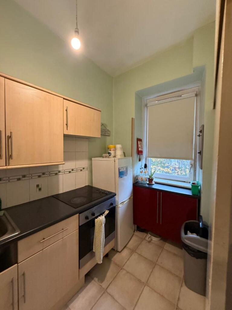 Apartment in Lanarkshire, Glasgow City - View 3