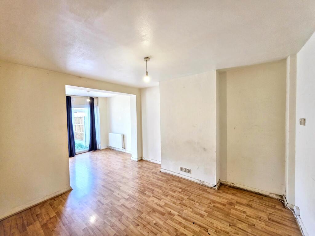 Apartment in Harrow - View 2