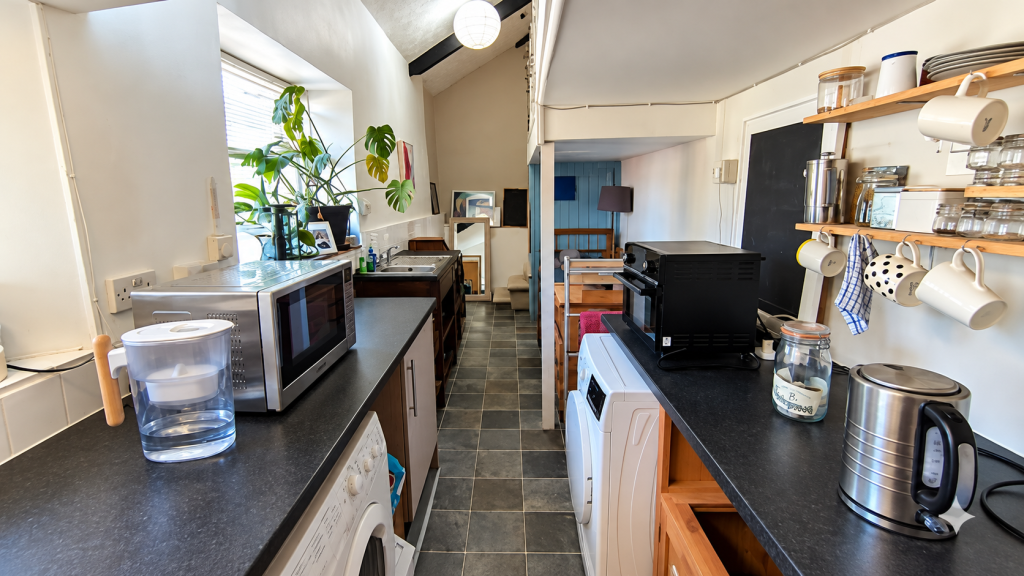 House in Plymouth - View 4