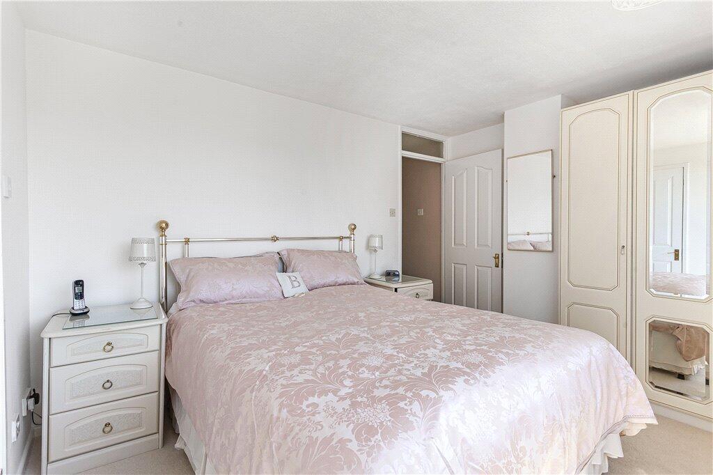 House in Twickenham - View 4