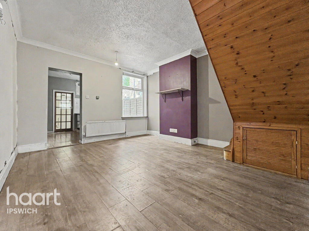 Tuddenham Avenue, Ipswich - View 3