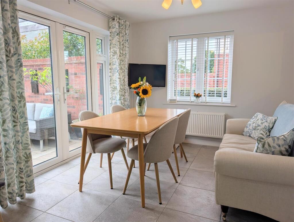 House in Shrewsbury, Sutton Farm - View 5